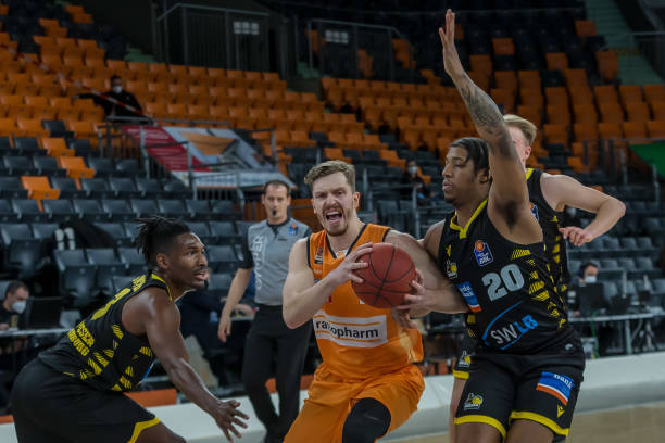 这一金额在 这一金额在