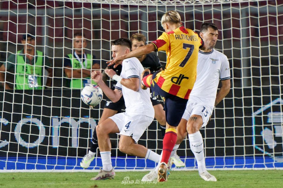 由于越位在 由于越位在