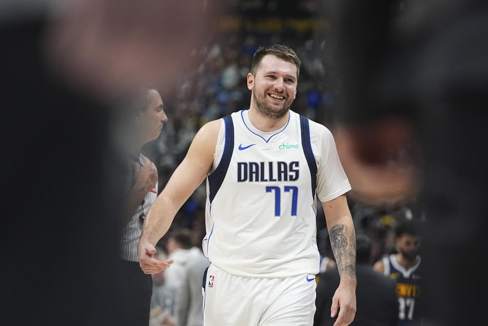 莫爵爷!莫耶斯带埃弗顿2连胜暂居第5,太妃糖时隔11年再冲欧战?