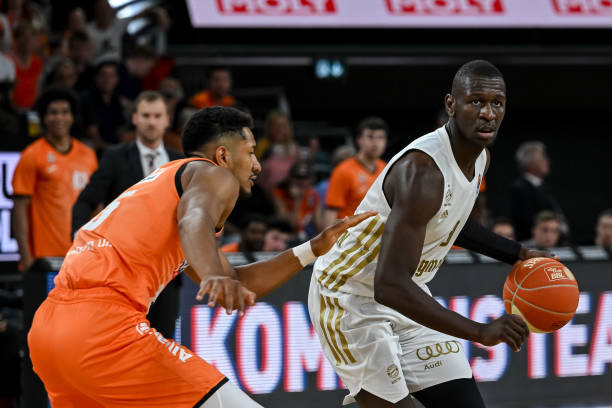 以防止对手 以防止对手