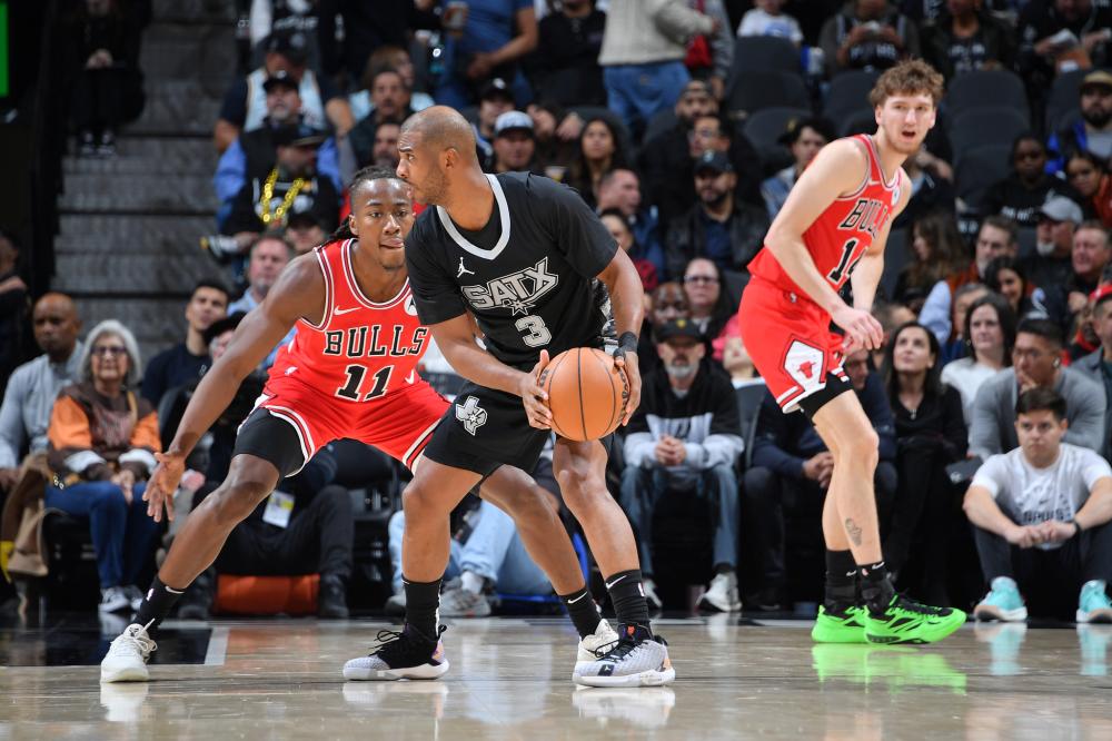 挥拳成光，化身英雄！《奥特曼：超时空英雄》今日全平台公测开启